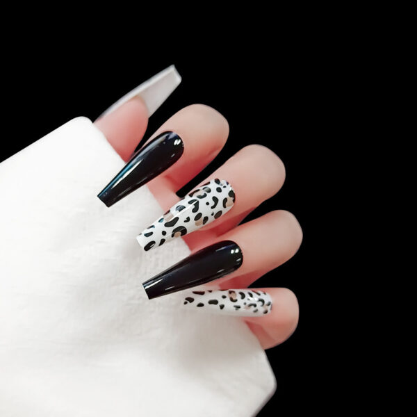 Long Ballet Nails With Flat And Pointed Water Droplets - Image 6