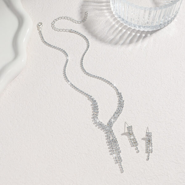 Graceful Personality Necklace And Earrings Suite - Image 6