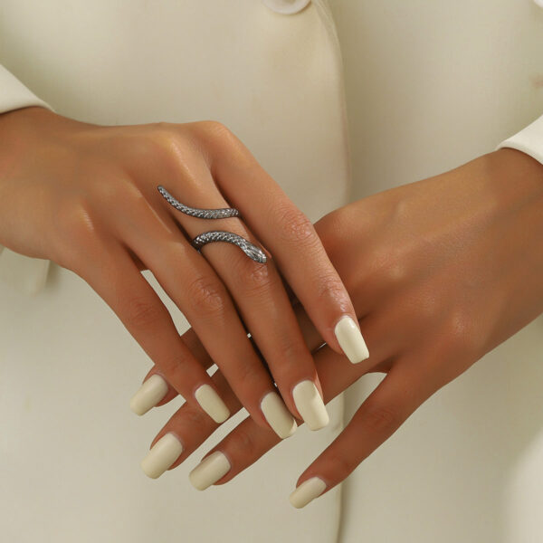 European And American Fashion Punk Goth Style Ring Snake-shaped Opening - Image 5