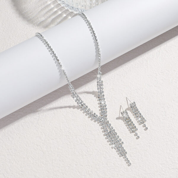 Graceful Personality Necklace And Earrings Suite - Image 5